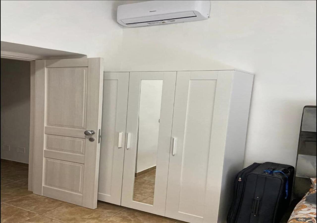 Miris Home Fast And Comfortable With Self Check In 8 Minutes Walk Near Naples Airport 外观 照片