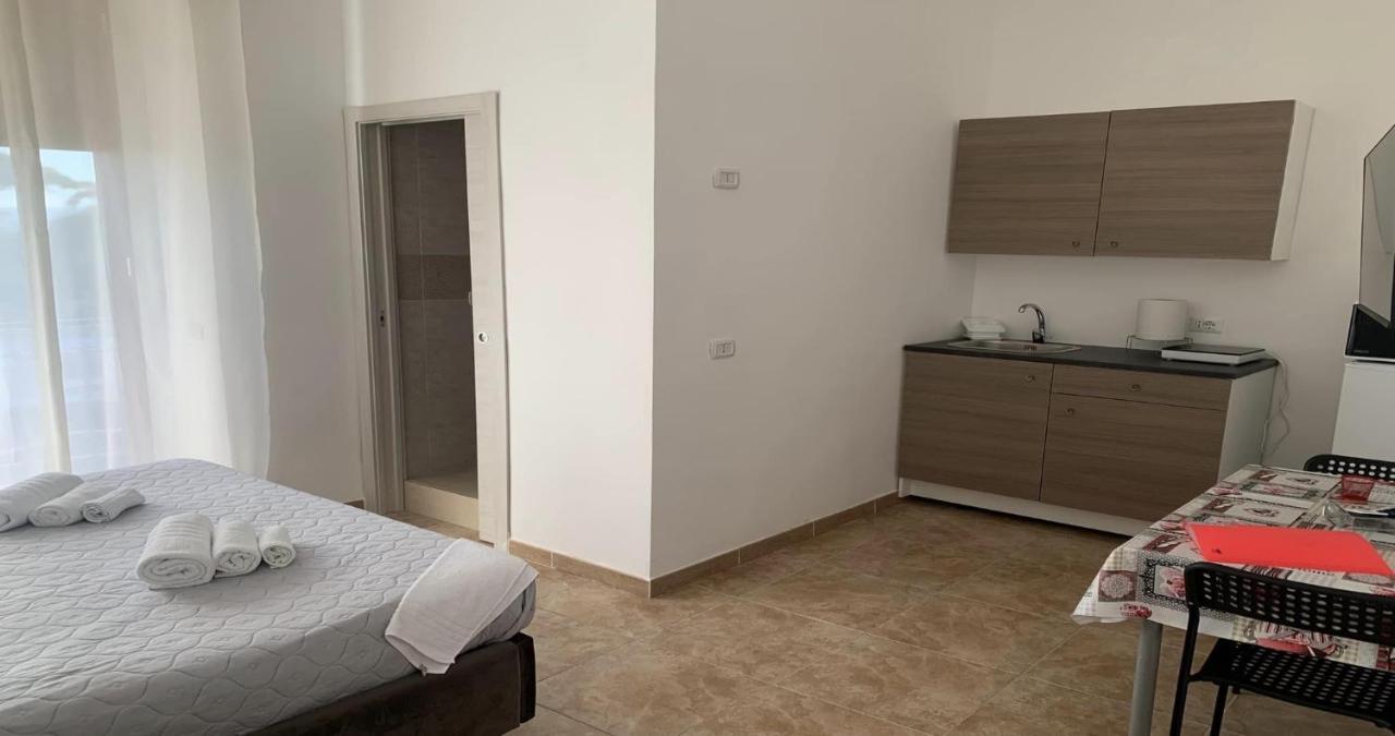 Miris Home Fast And Comfortable With Self Check In 8 Minutes Walk Near Naples Airport 外观 照片