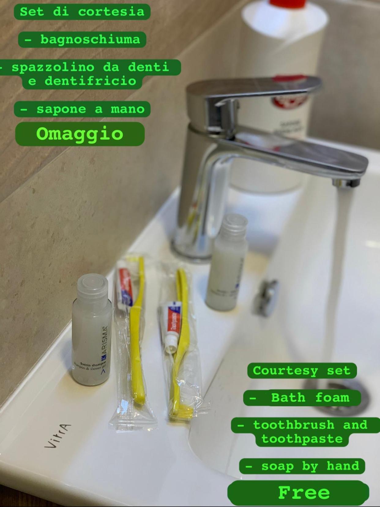 Miris Home Fast And Comfortable With Self Check In 8 Minutes Walk Near Naples Airport 外观 照片